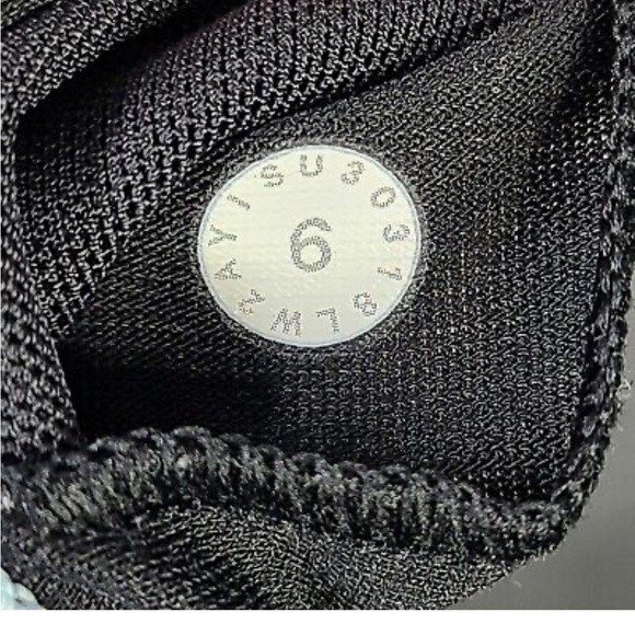 Lululemon mind over matter bra - Picture 2 of 3